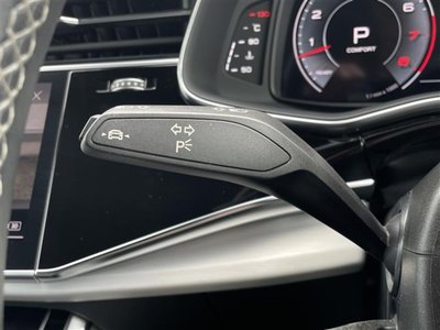 AUDI Q8 - 5