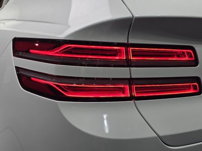 GENESIS GV80 - 10