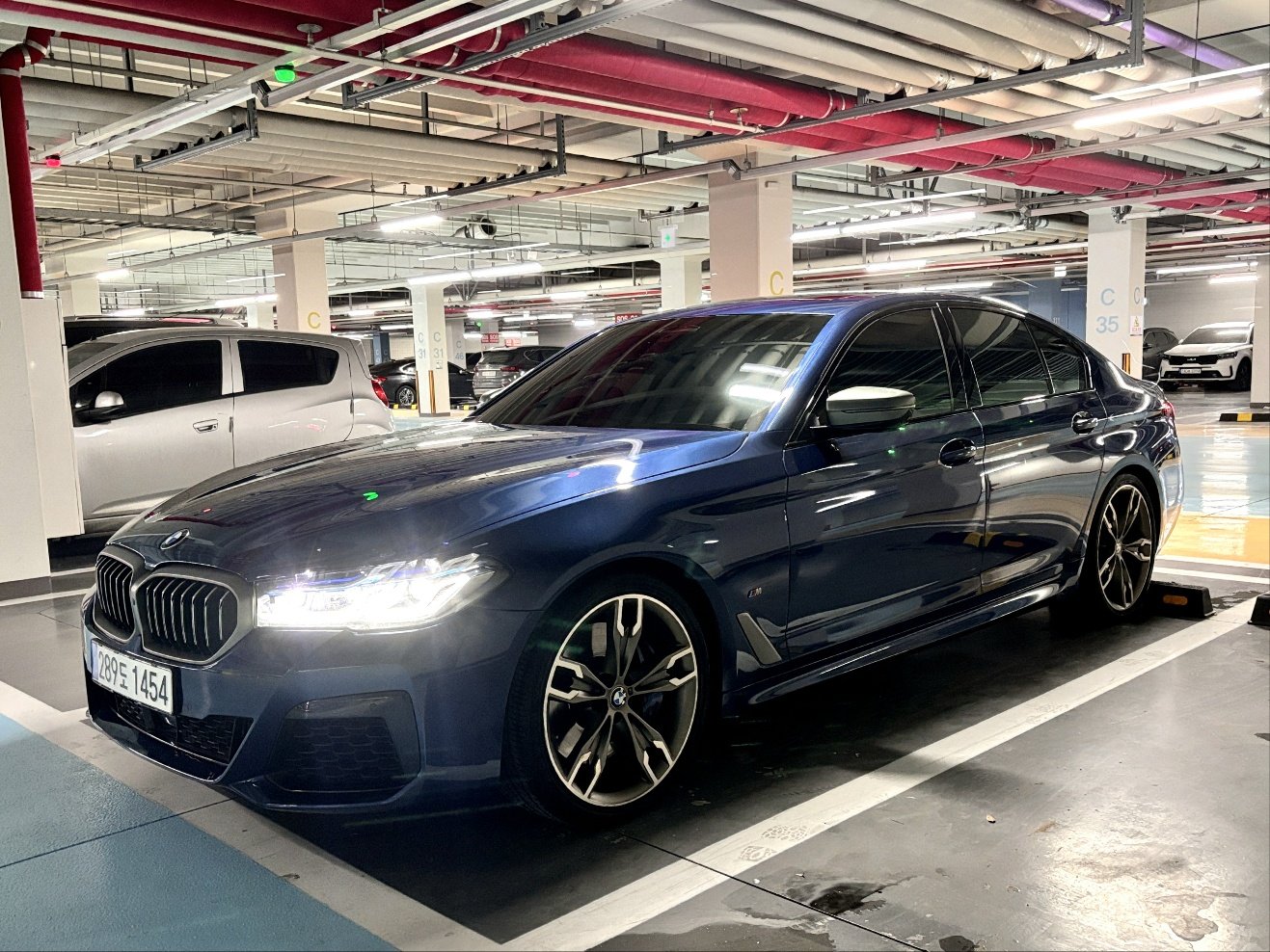 BMW 5 SERIES - View 1