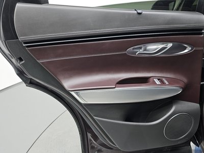 2022 Genesis GV70 — миниатюра 15