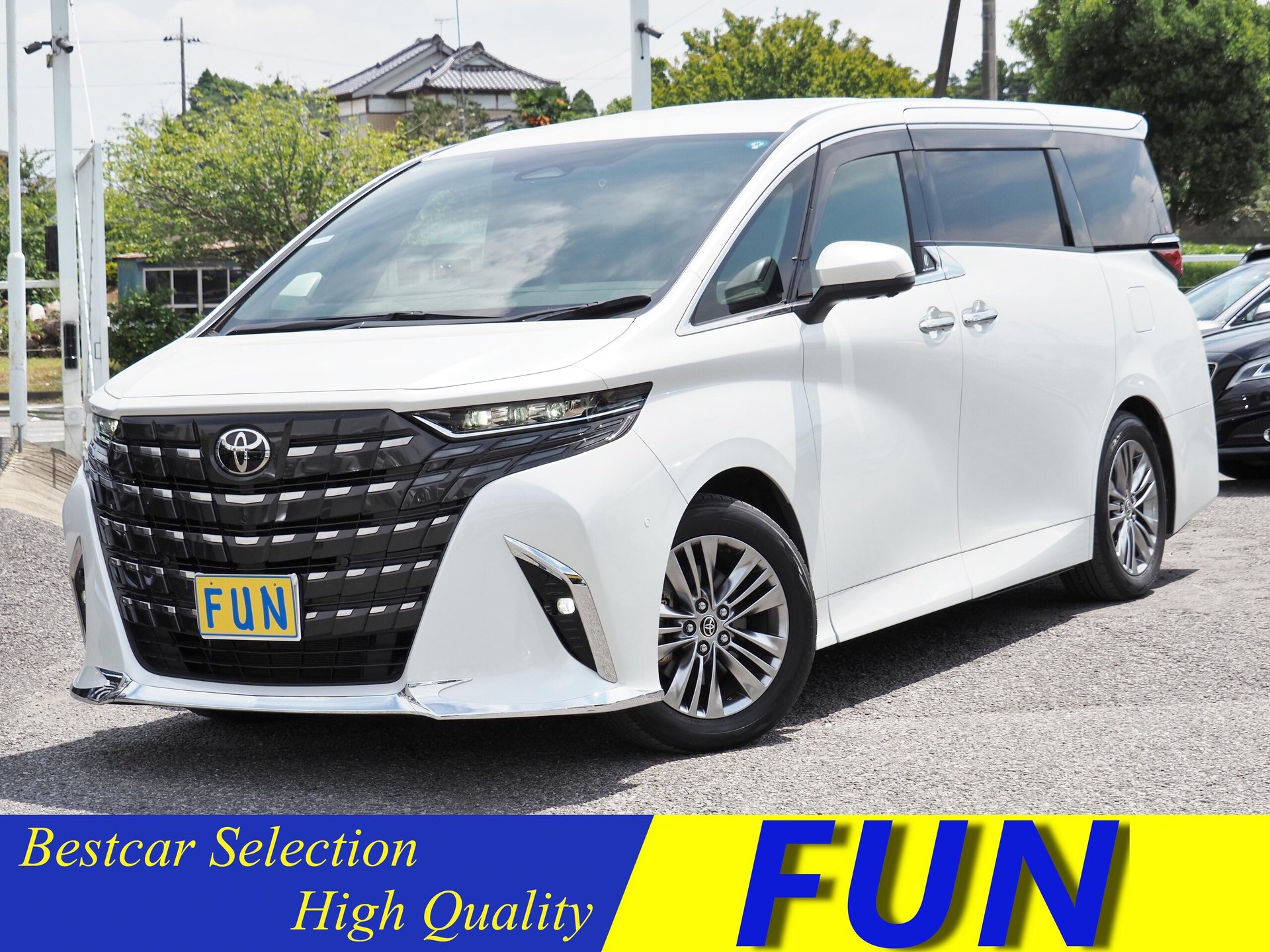 2024 Toyota ALPHARD photo 1