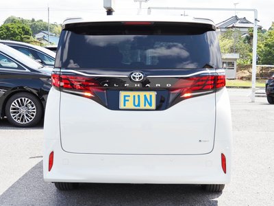 2024 Toyota ALPHARD — фото 7