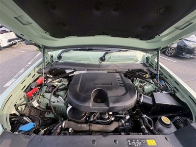 LAND ROVER DEFENDER - 4