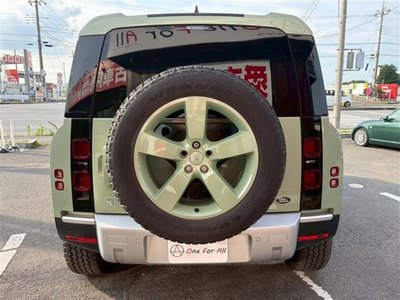 LAND ROVER DEFENDER - 3