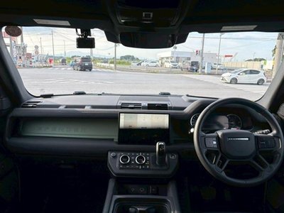 LAND ROVER DEFENDER - 5
