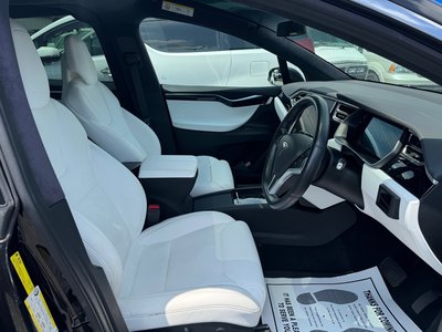 2017 Tesla MODEL X — фото 7