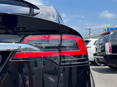 2017 Tesla MODEL X 缩略图 13