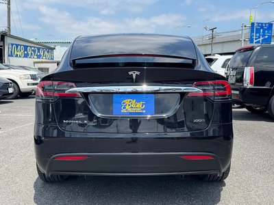 2017 Tesla MODEL X — фото 4