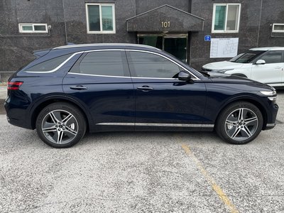 2026 Genesis ELECTRIFIED GV70 photo 6