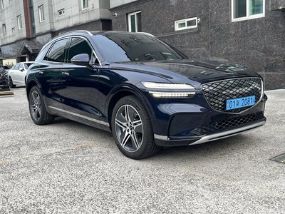 2026 Genesis ELECTRIFIED GV70 photo 1