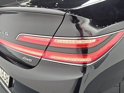 2021 Genesis G90 — фото 10