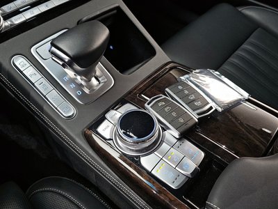2021 Genesis G90 缩略图 12