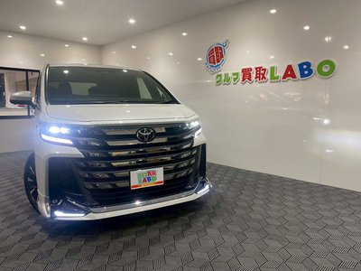 TOYOTA VELLFIRE - 1