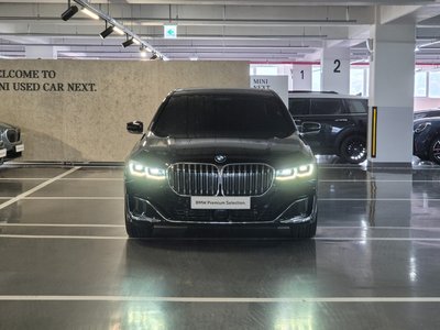 BMW 7 SERIES - 2