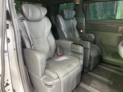 2024 TOYOTA ALPHARD photo 10