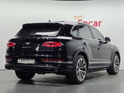BENTLEY BENTAYGA - 3