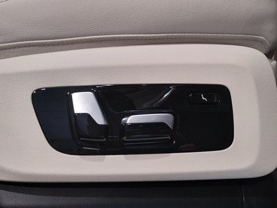 2021 BMW X7 — миниатюра 22