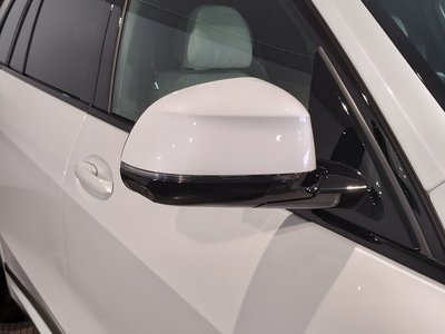 2021 BMW X7 — миниатюра 62