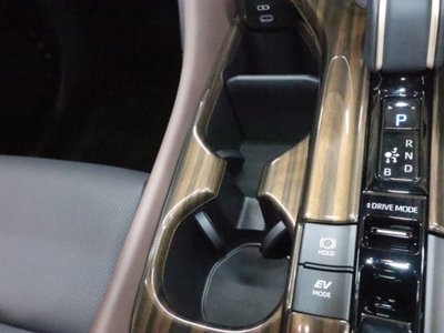 صورة مصغرة 24 لـ 2023 Toyota CROWN CROSSOVER