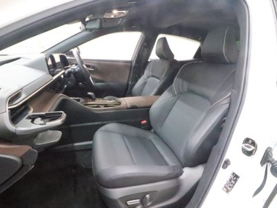 صورة 10 لـ 2023 Toyota CROWN CROSSOVER