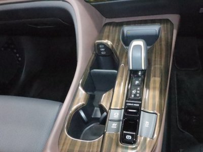 صورة مصغرة 22 لـ 2023 Toyota CROWN CROSSOVER