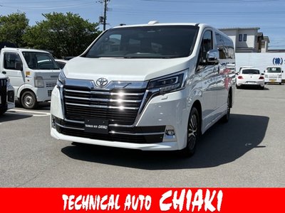 TOYOTA GRAND ACE - 1