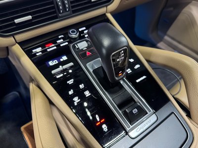 صورة 4 لـ 2021 Porsche CAYENNE