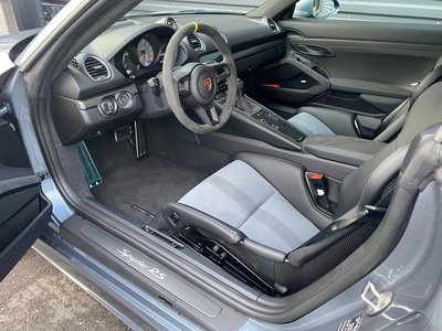 PORSCHE 718 SPYDER - 9