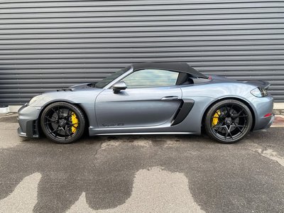 PORSCHE 718 SPYDER - 7
