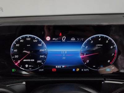 MERCEDES-BENZ GLB - 8