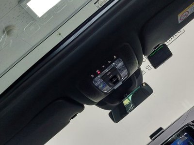 2025 Mercedes-BENZ GLS — миниатюра 17
