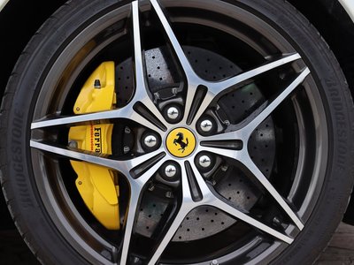 FERRARI CALIFORNIA - 9