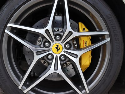 FERRARI CALIFORNIA - 10