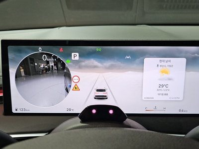 2026 Genesis GV70 — миниатюра 11