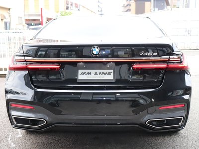 صورة 9 لـ 2021 BMW 7 SERIES