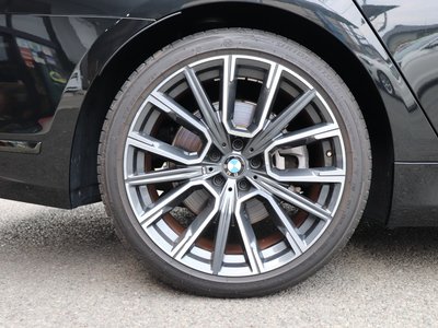 2021 BMW 7 SERIES thumbnail 14