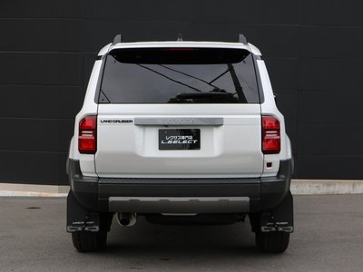 TOYOTA LAND CRUISER - 8