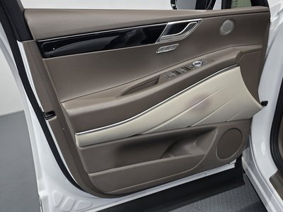 2022 Genesis GV80 — миниатюра 14