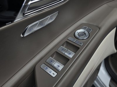 2022 Genesis GV80 — миниатюра 28