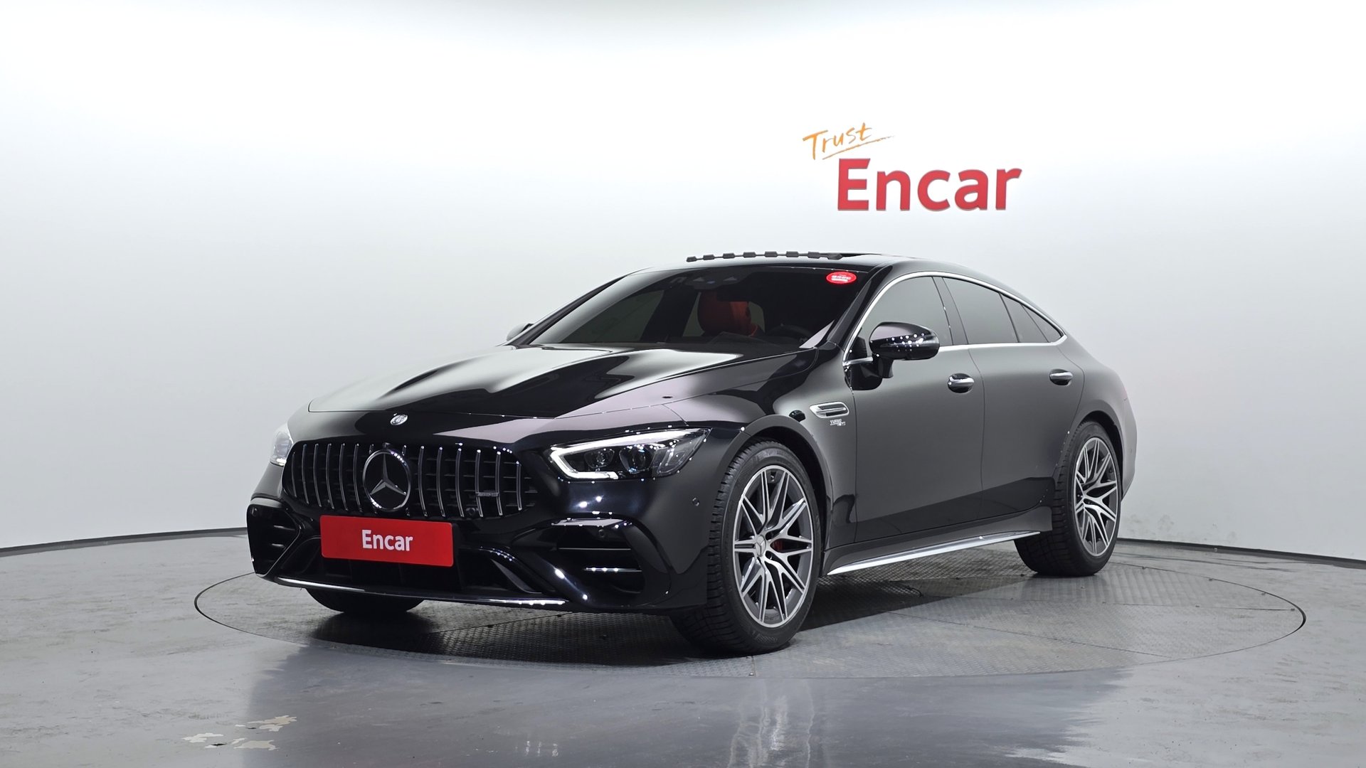 MERCEDES-BENZ GT AMG - View 1