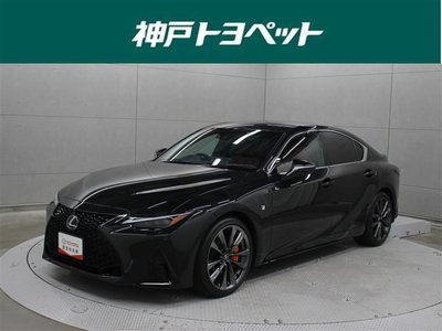 LEXUS IS - 1