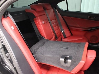 2023 Lexus IS — миниатюра 26