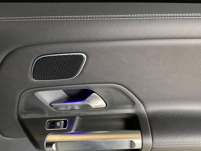 2025 Mercedes-BENZ GLB AMG — миниатюра 13