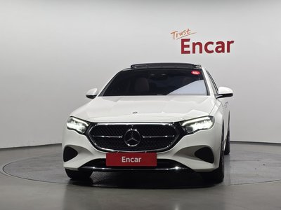 2025 Mercedes-BENZ E-CLASS — фото 2