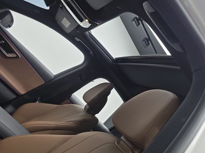 2025 Mercedes-BENZ E-CLASS — миниатюра 24