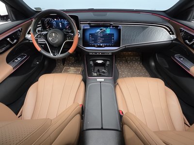 2025 Mercedes-BENZ E-CLASS — фото 5