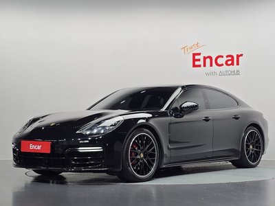 PORSCHE PANAMERA - 1