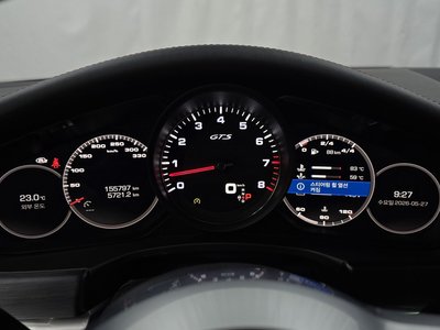 PORSCHE PANAMERA - 8