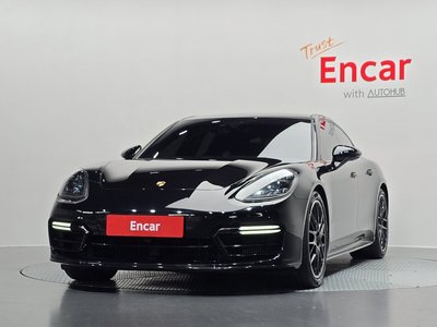 PORSCHE PANAMERA - 2