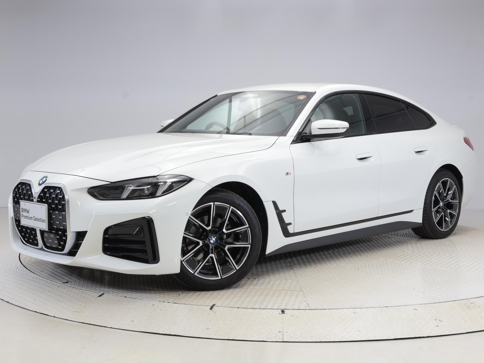 BMW 4 SERIES GRAN COUPE - View 1